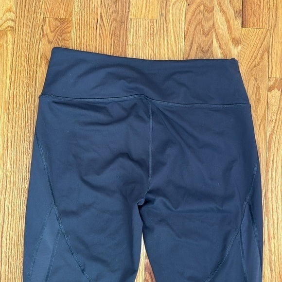 Victoria’s Secret Women’s Gray Mesh Knockout Victoria Sport Ankle Leggings Sz L - Picture 6 of 8